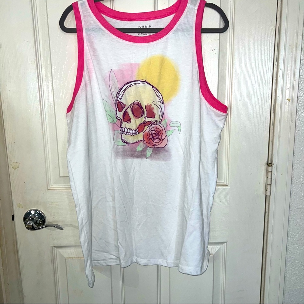 Torrid skull top